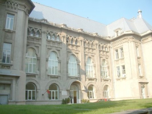 În 2013 se împlinesc 90 de ani de când există Arhiepiscopia Tomisului